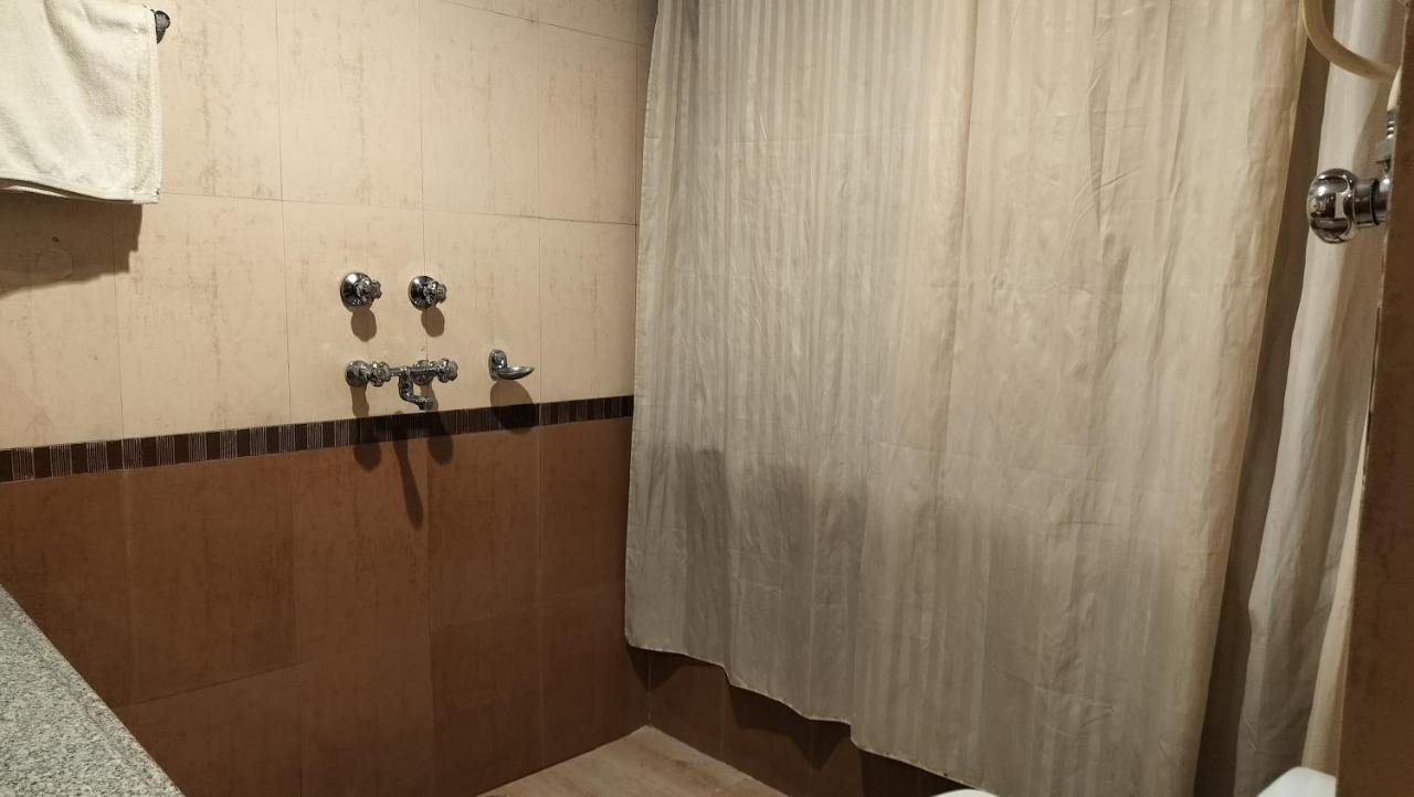 Auspiscious Him View Hotel МакЛеод Ганж Екстериор снимка